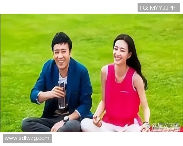 娱乐圈女星与足球明星的浪漫故事揭示了爱情与事业的双重挑战与机遇