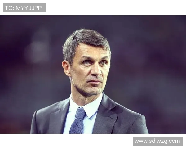 足球明星风采揭秘：从绿茵场到全球舞台的传奇人生与成就