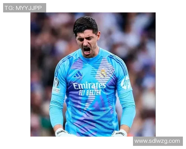 足球明星库尔图瓦的辉煌职业生涯与场上精彩瞬间回顾